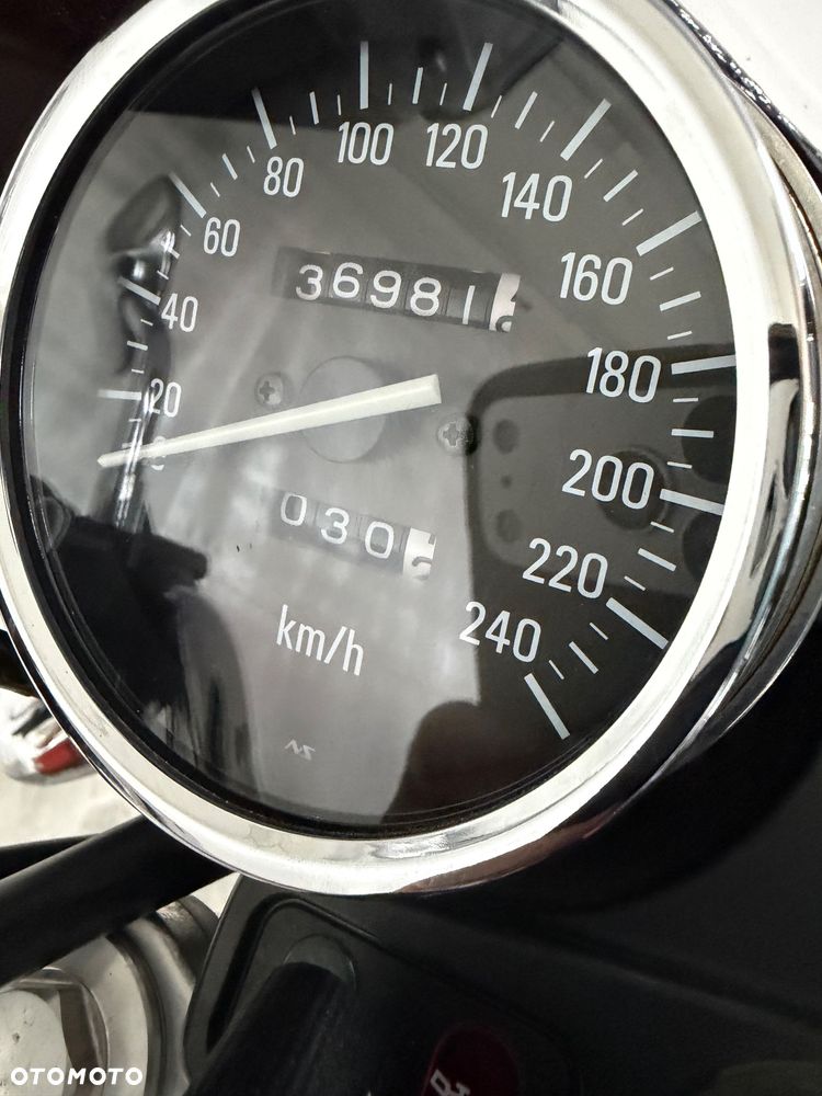 Kawasaki Zephyr - 10
