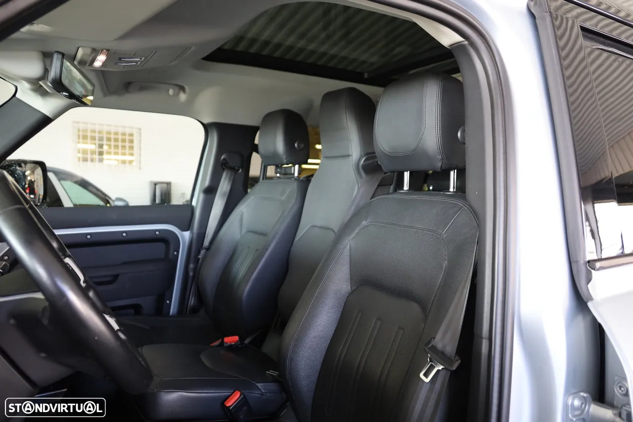 Land Rover Defender 2.0 P400e 110 AWD - 4