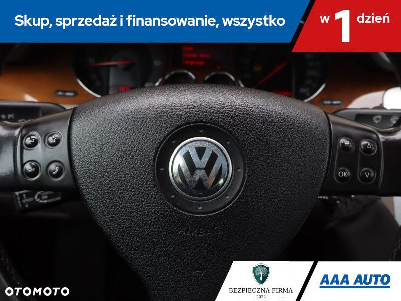 Volkswagen Passat Variant - 18