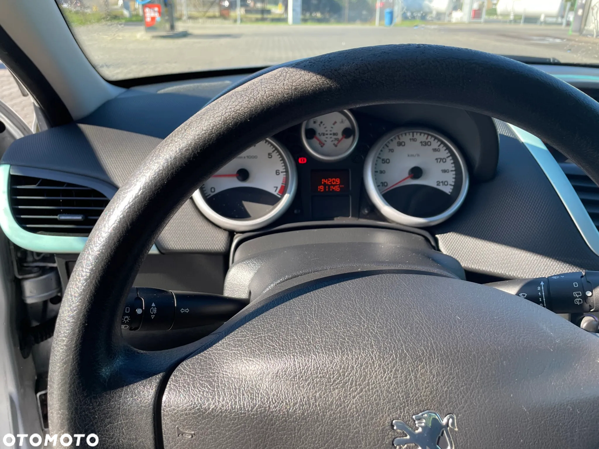 Peugeot 207 1.4 16V Trendy - 15