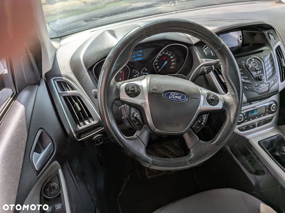 Ford Focus - 21