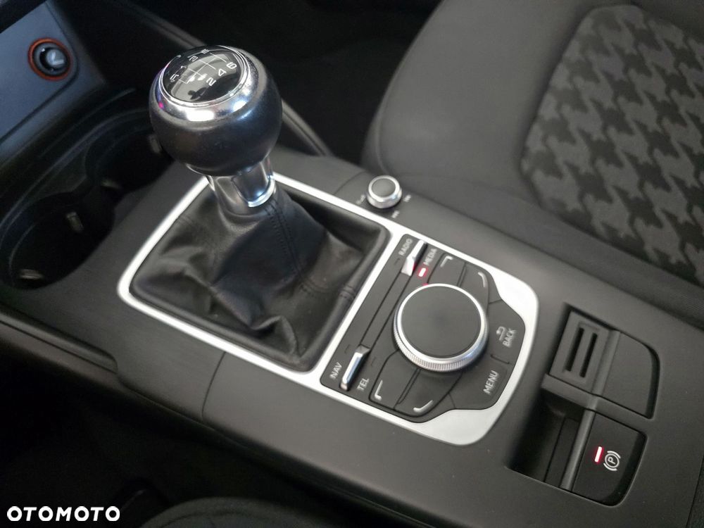 Audi A3 Sportback 1.4 TFSI Attraction - 23