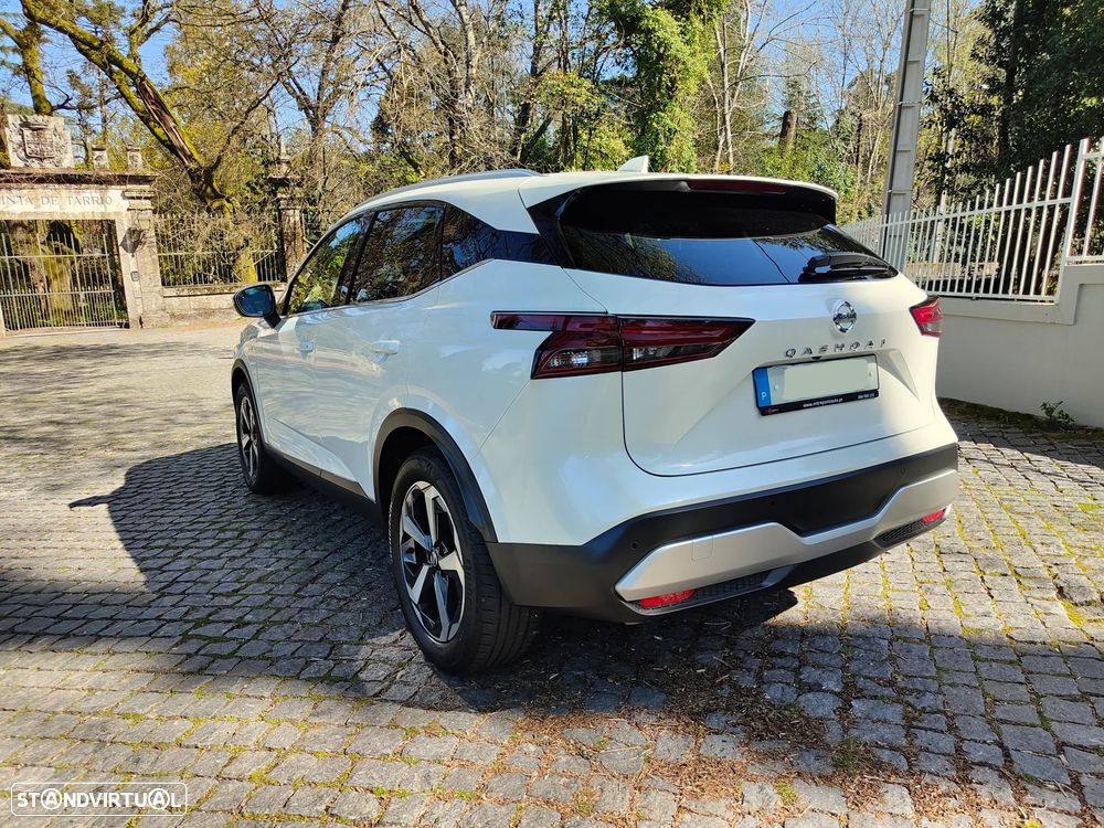 Nissan Qashqai 1.3 DIG-T N-Connecta LED+TT+SKY - 4