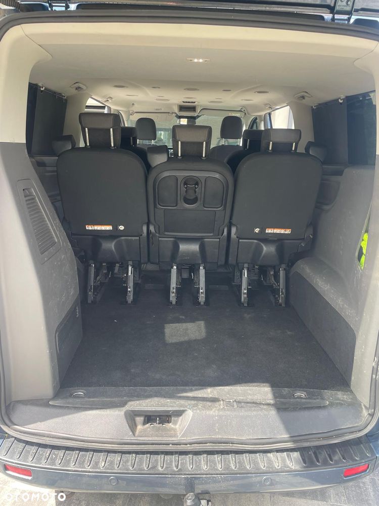 Ford Tourneo Custom 2.0 EcoBlue L2 Titanium - 9