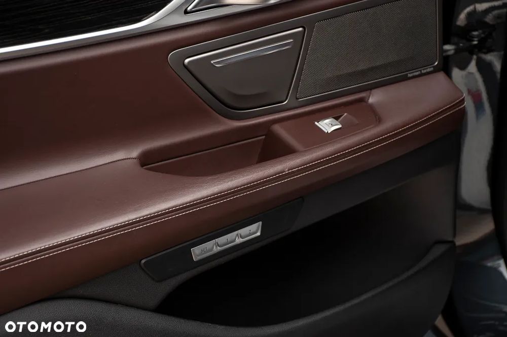 BMW Seria 7 730d xDrive - 33