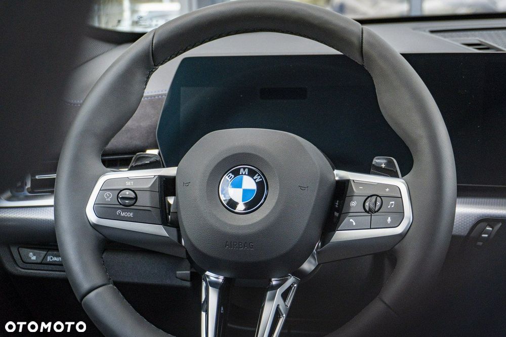 BMW X1 sDrive18i - 24