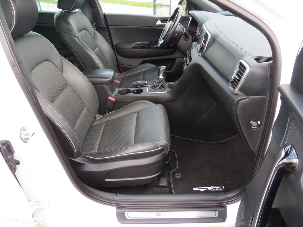 Kia Sportage 1.6 T-GDI AWD GT LINE - 31