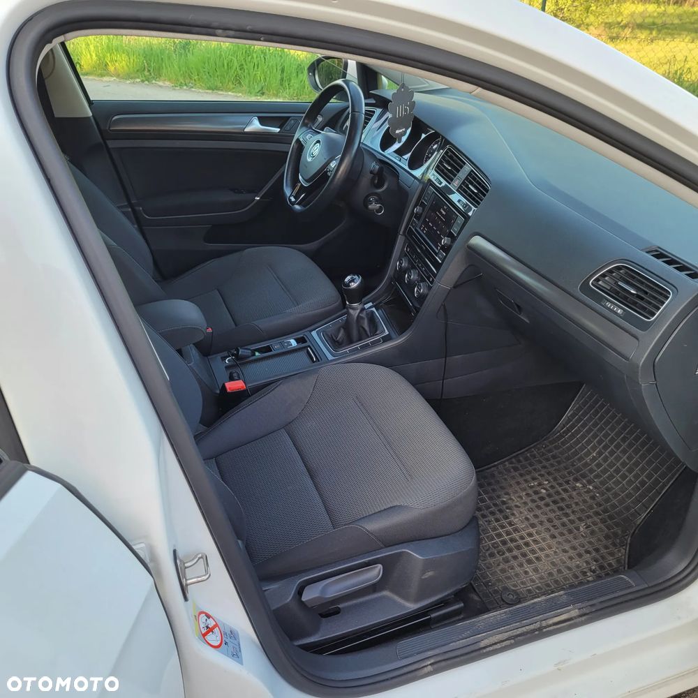 Volkswagen Golf - 7