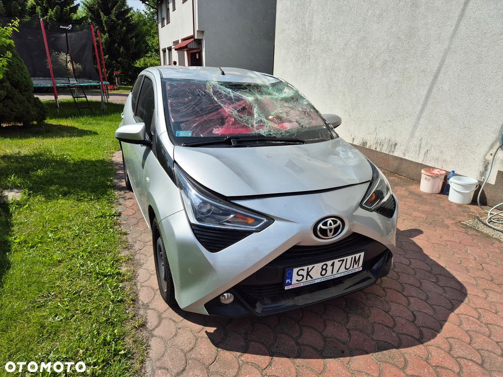 Toyota Aygo x-play - 2