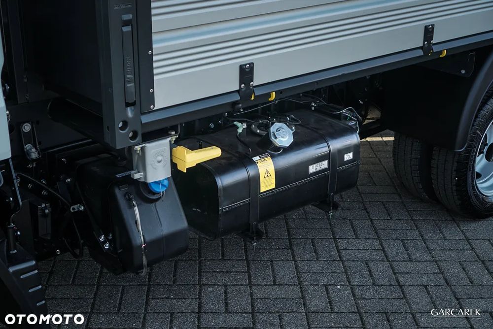 Mitsubishi FUSO CANTER 3C15 szeroka kabina WYWROTKA 3 STRONNA - 4