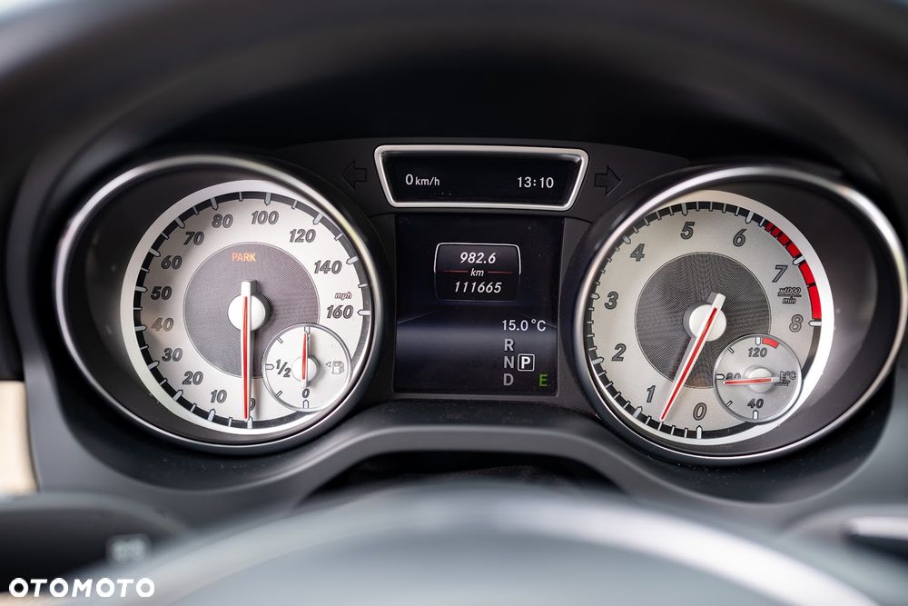 Mercedes-Benz CLA 250 7G-DCT - 35