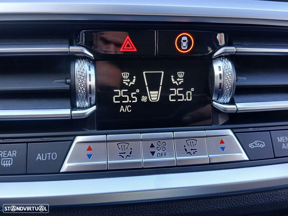 BMW 318 d Line Sport Auto - 41