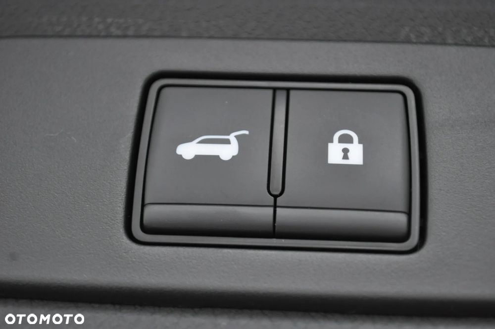 Nissan Qashqai 1.3 DIG-T MHEV Xtronic N-Connecta - 29