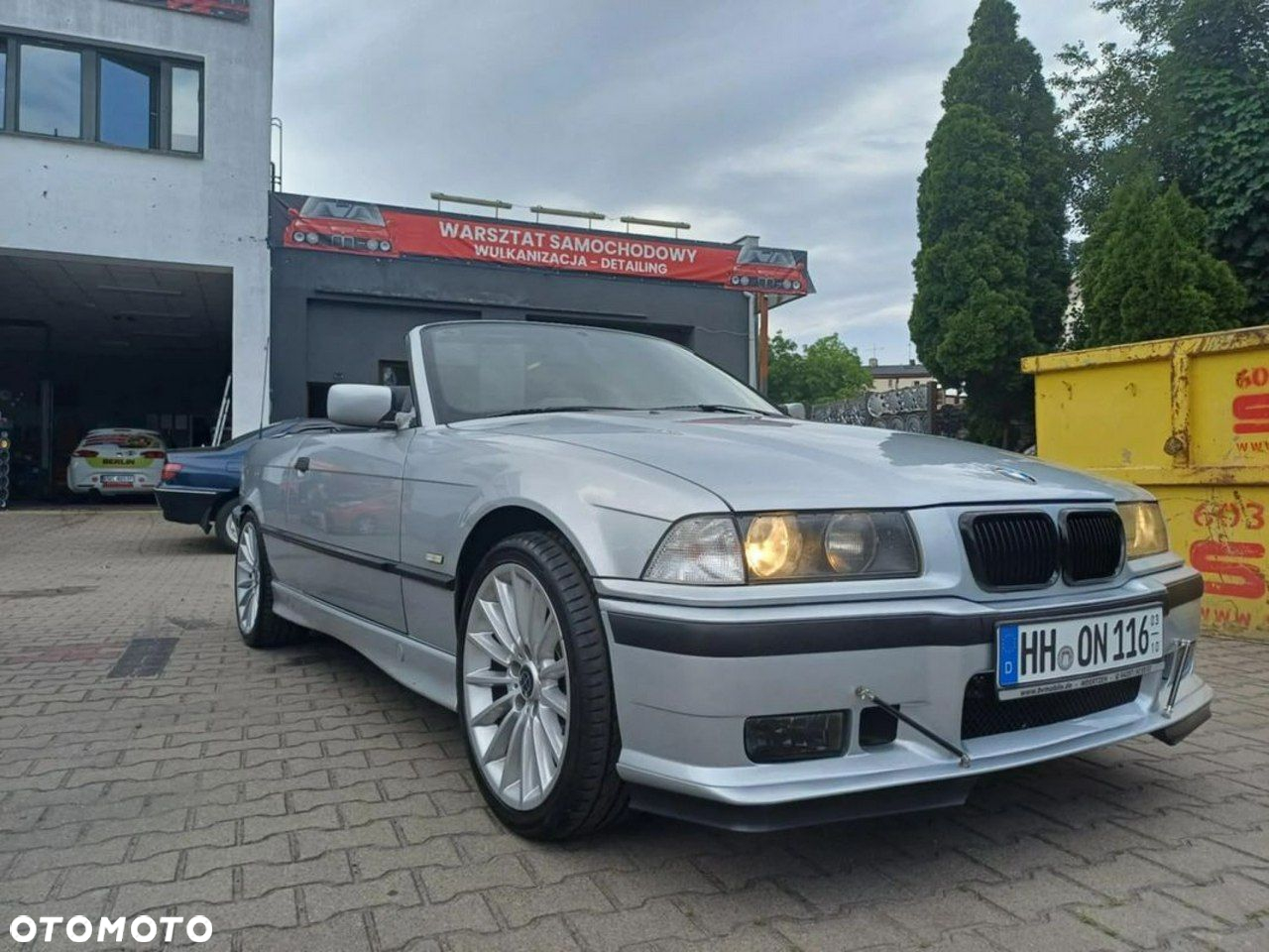 BMW Seria 3 318i Cabriolet - 2