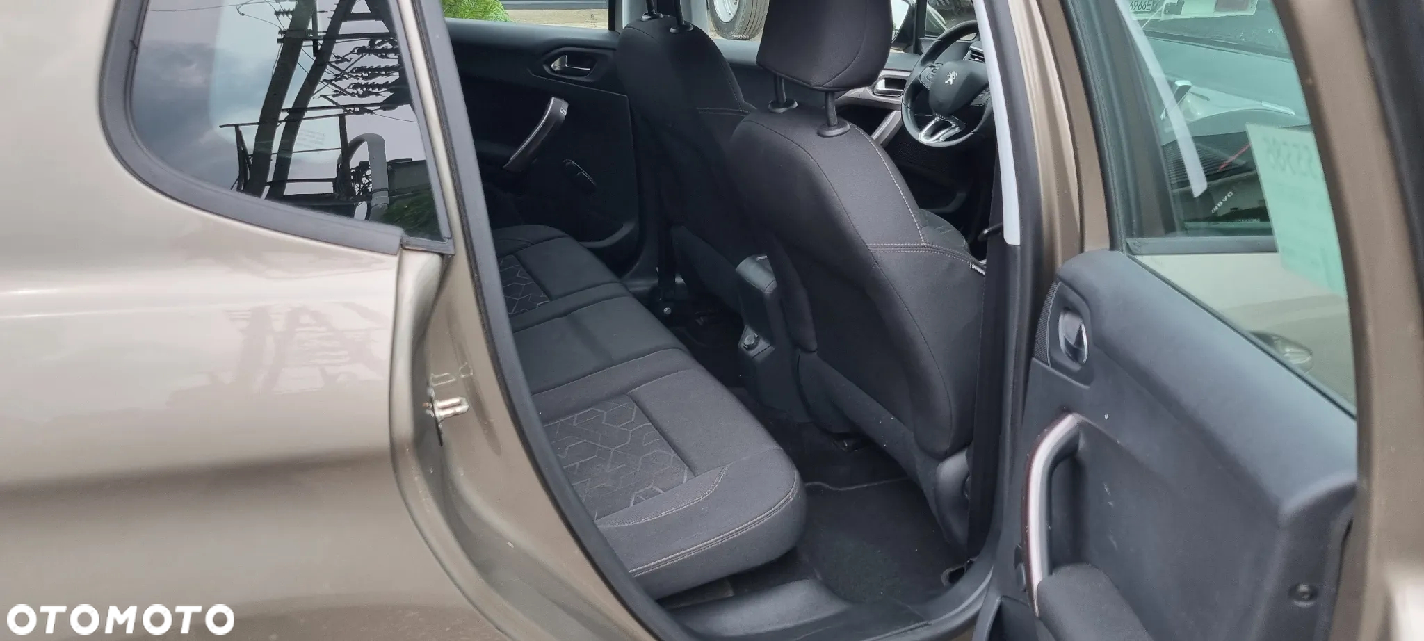 Peugeot 2008 - 9