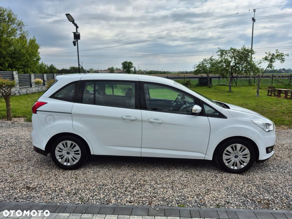 Ford Grand C-MAX - 15