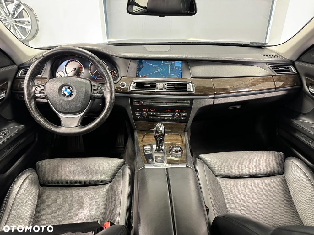 BMW Seria 7 - 5