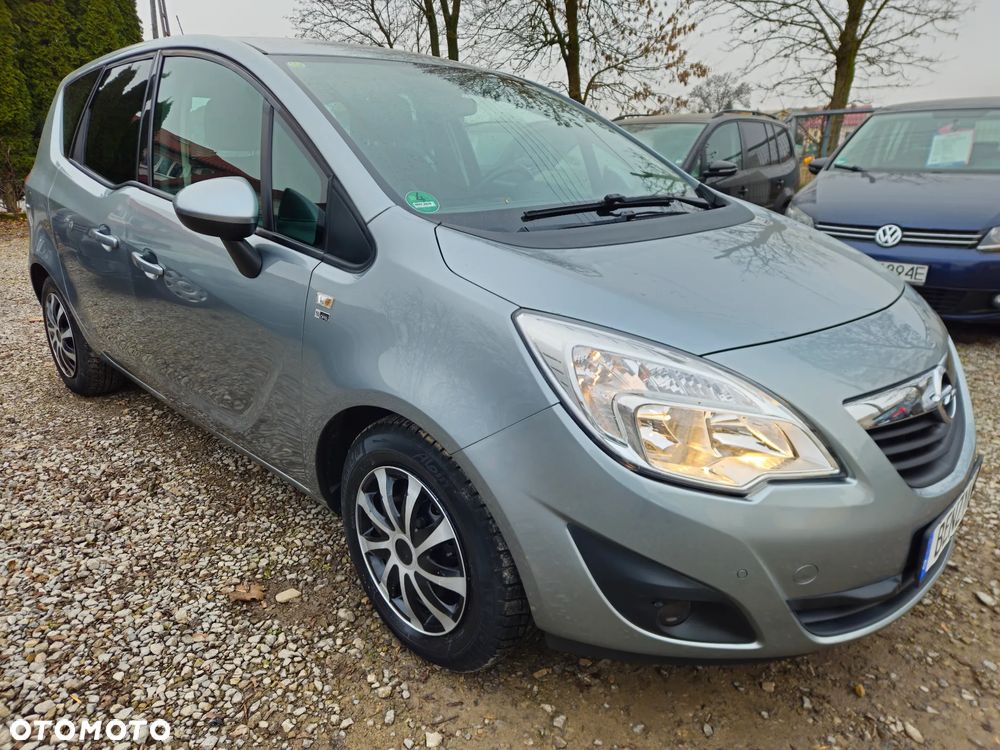 Opel Meriva ver-1-4-design-edition - 36