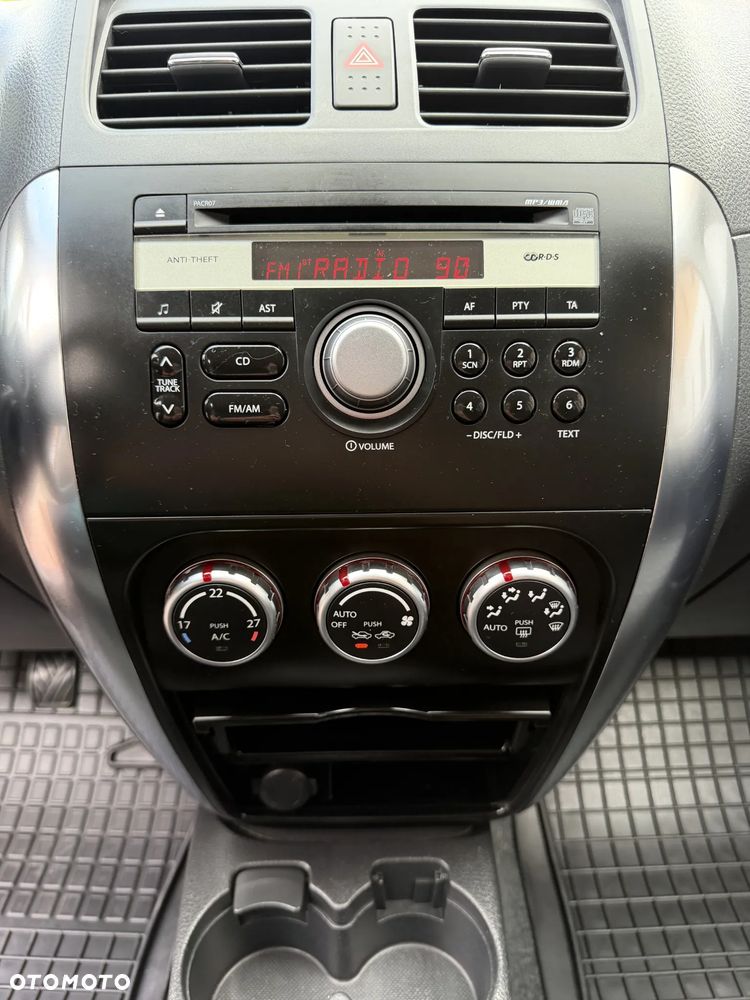 Suzuki SX4 1.6 GS / Premium - 18