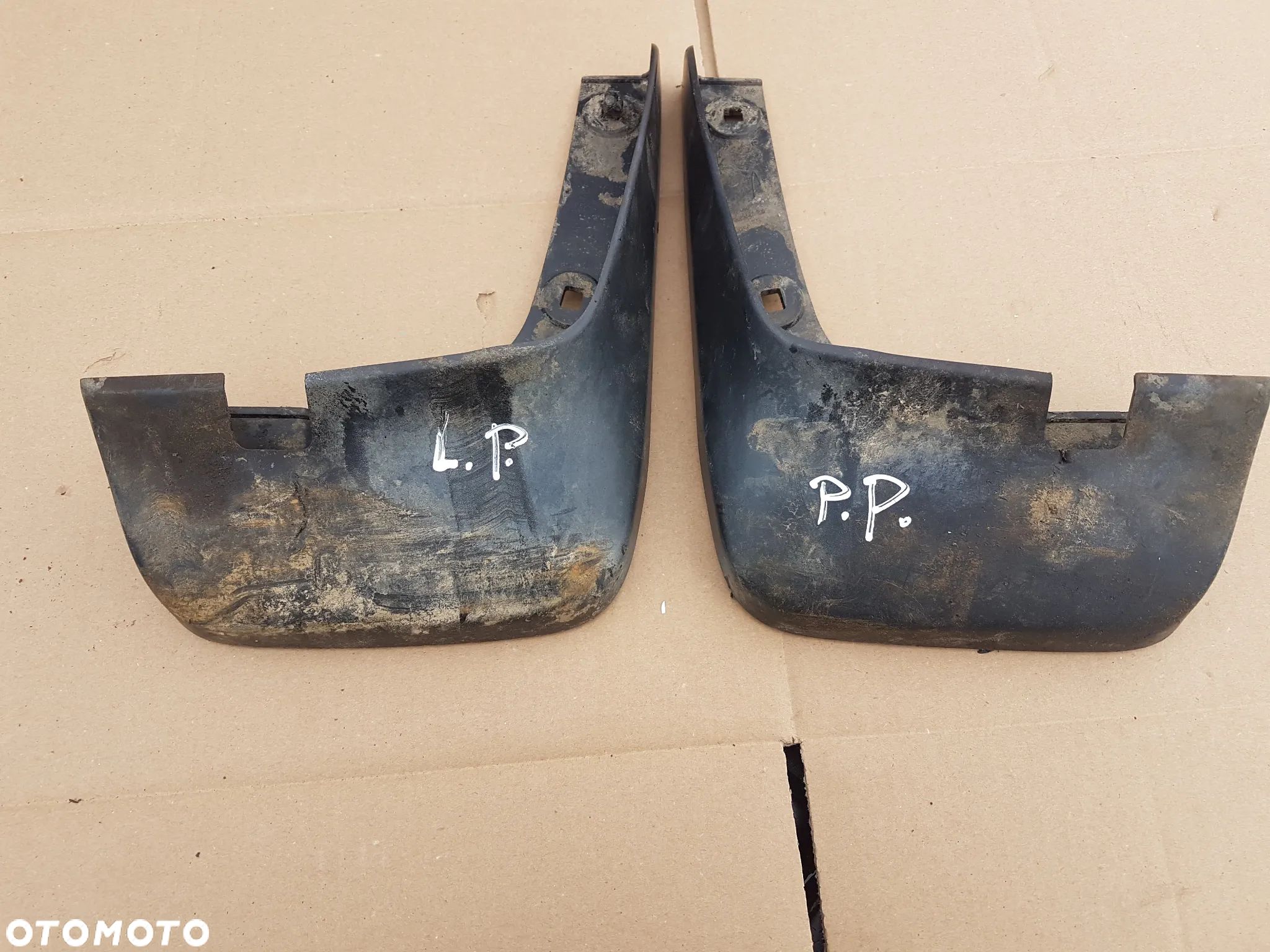 DAIHATSU TERIOS II 06-09 CHLAPACZ PRZÓD LEWY PRAWY KOMPLET - 1