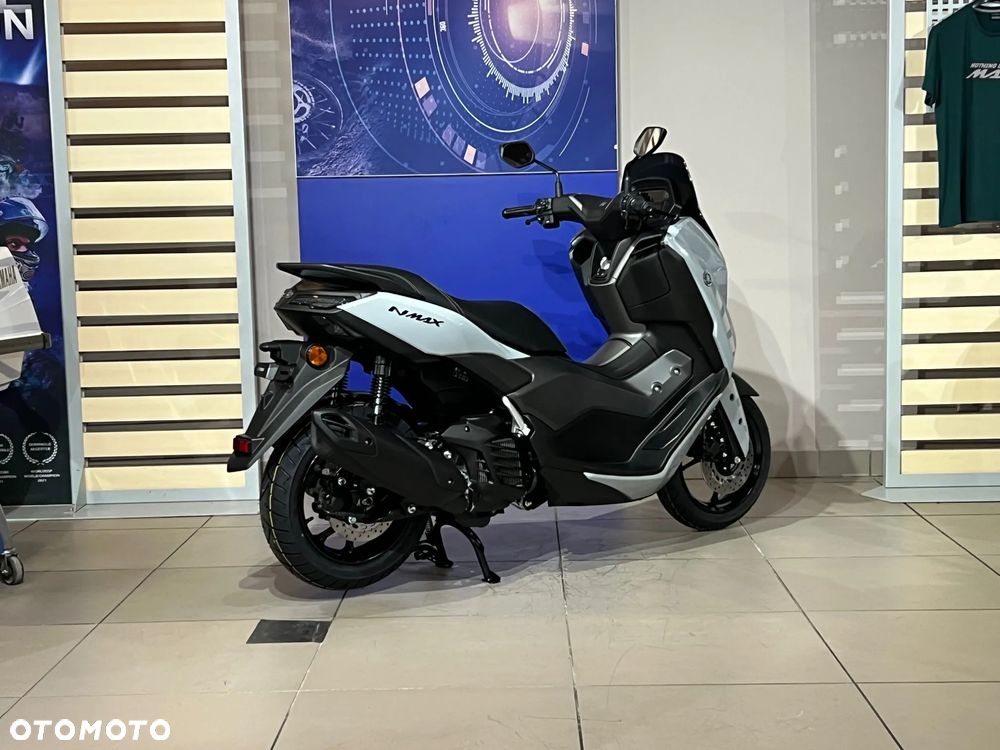 Yamaha NMAX - 5