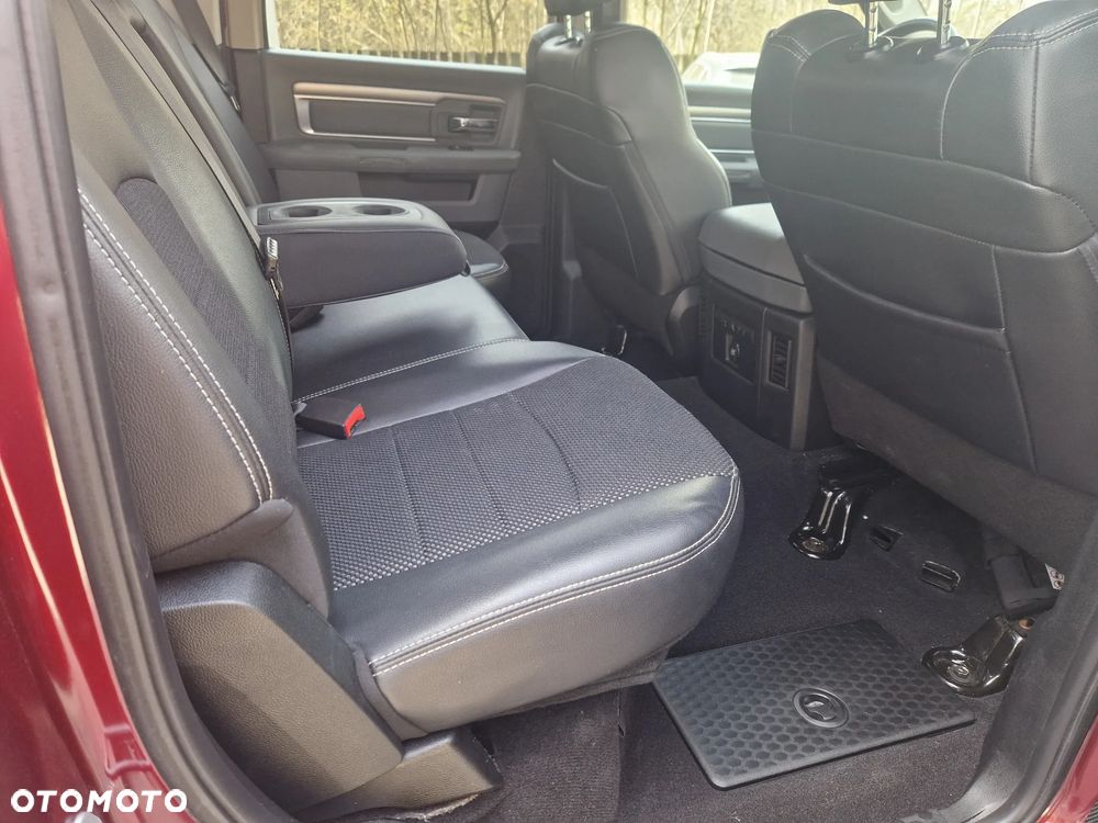 RAM 1500 5.7 Crew Cab Laramie - 36