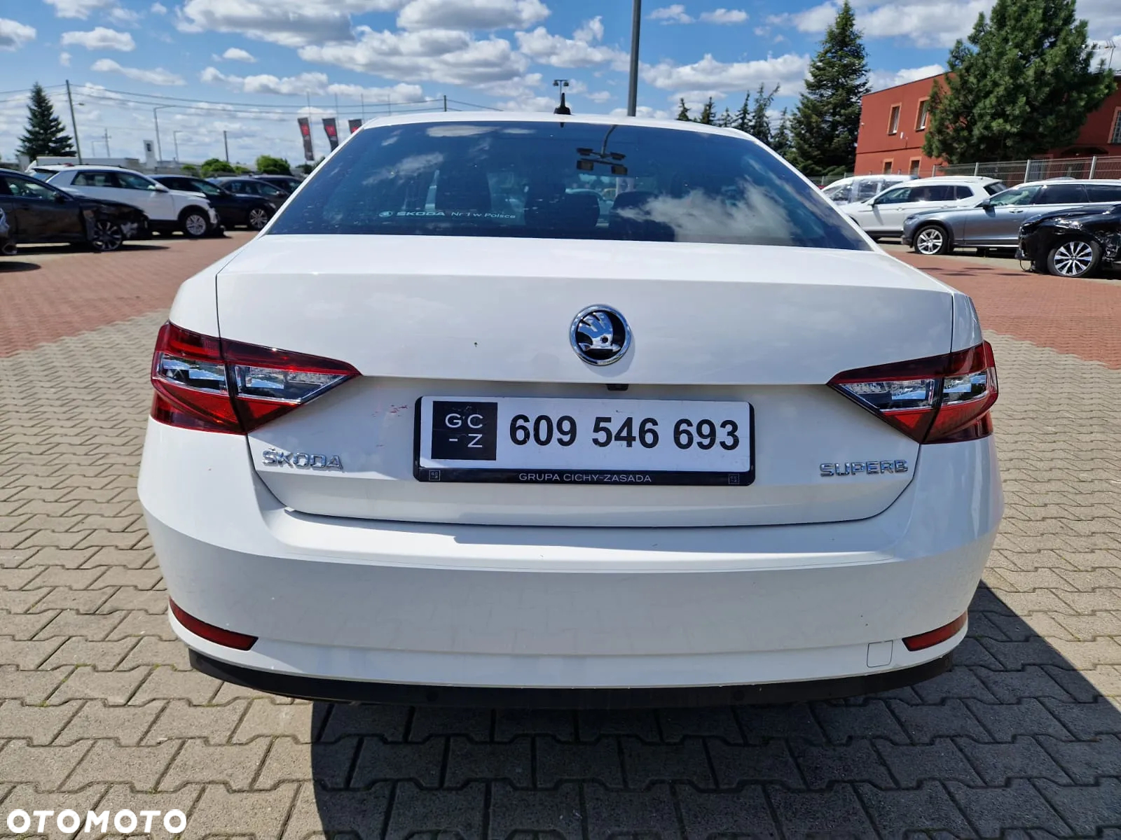 Skoda Superb 1.5 TSI ACT L&K - 8
