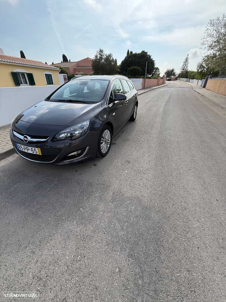 Opel Astra Sports Tourer - 11