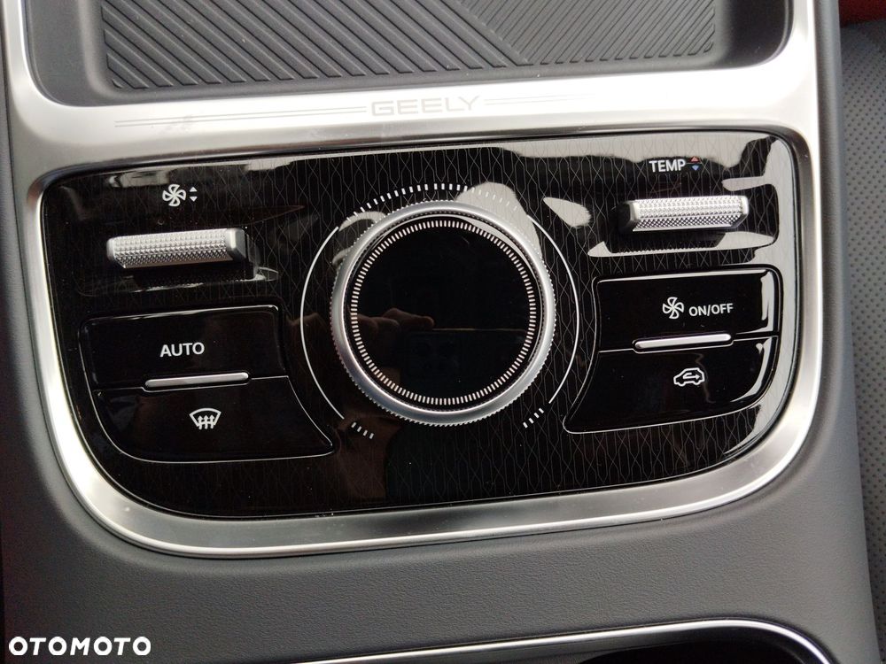 Geely Starray EM-i 1.5 PHEV Max - 26
