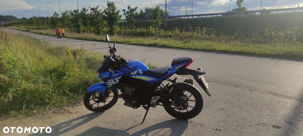 Suzuki GSX - 8