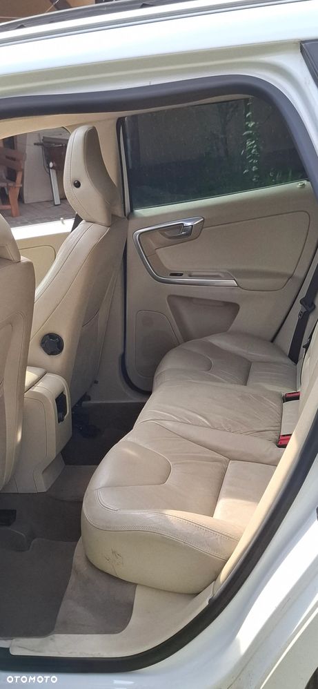 Volvo XC 60 3.2 AWD Kinetic - 12