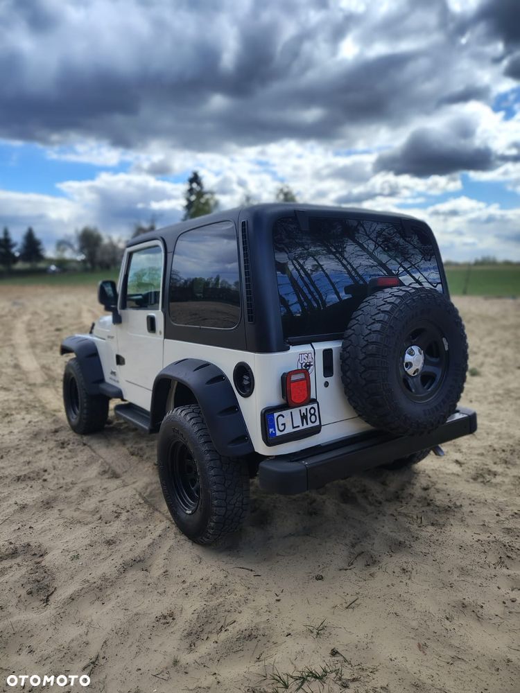 Jeep Wrangler - 7