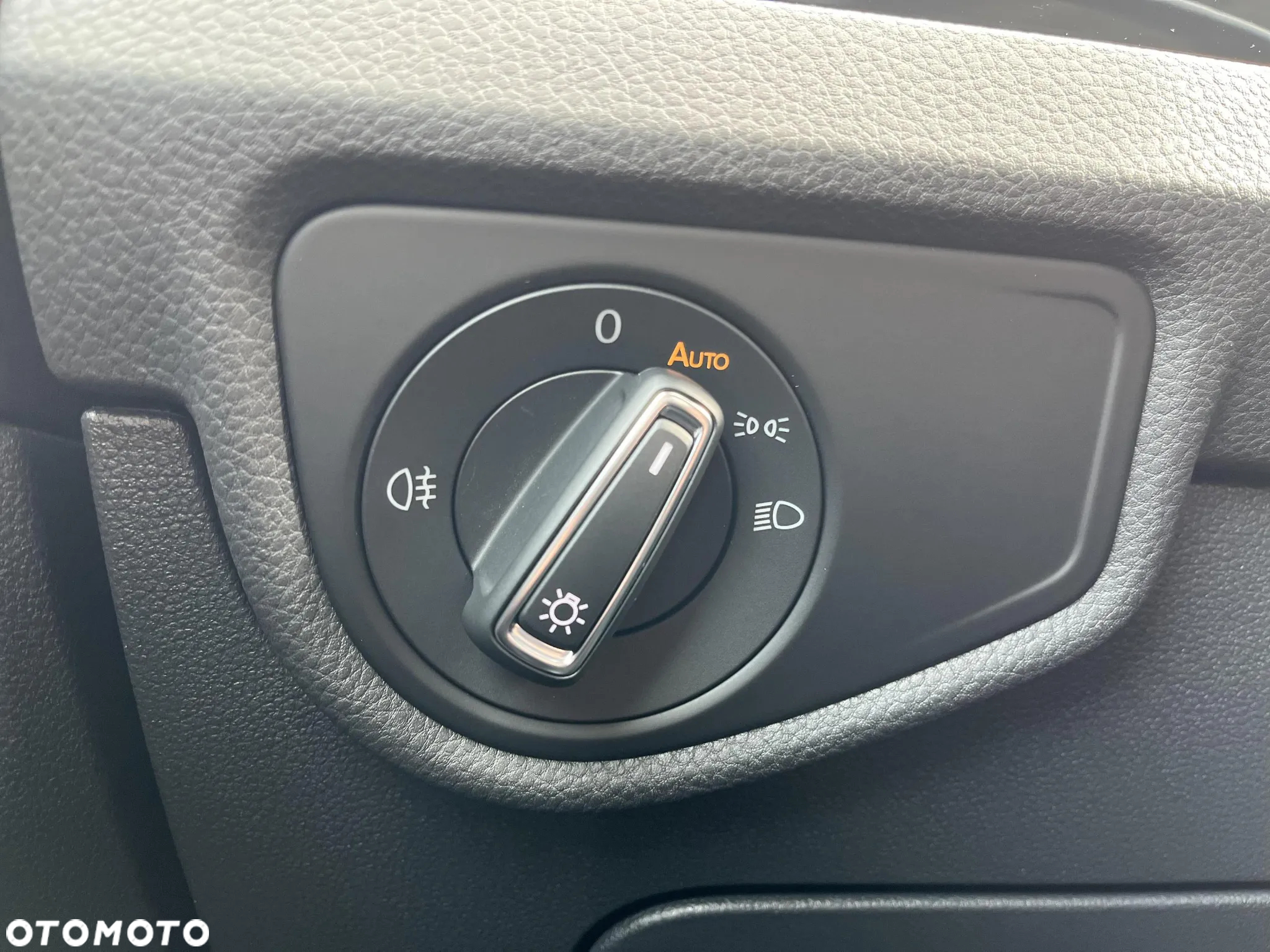 Volkswagen Touran 1.5 TSI EVO Highline DSG - 38