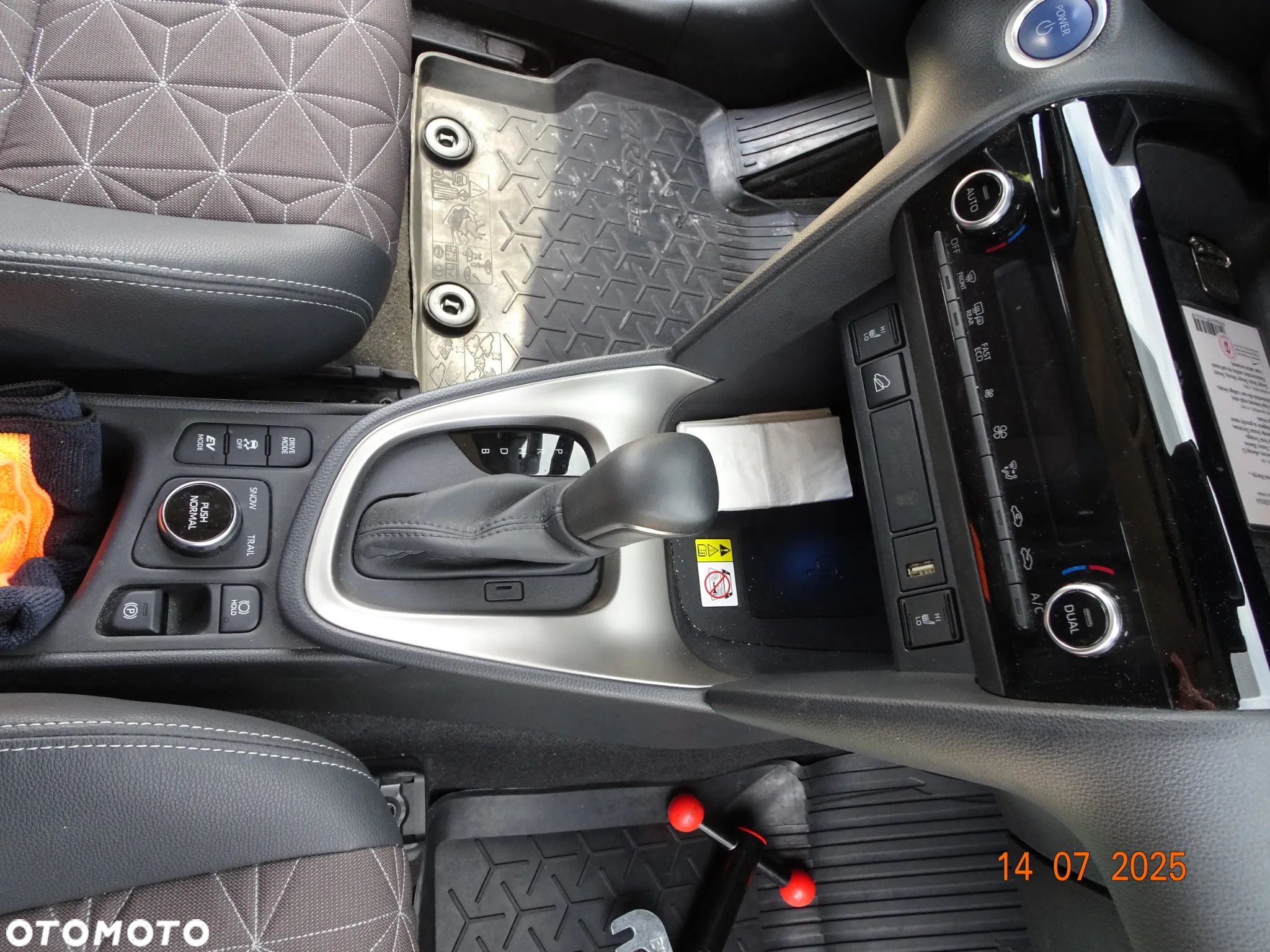 Toyota Yaris Cross Hybrid 1.5 Executive 4x4 - 8
