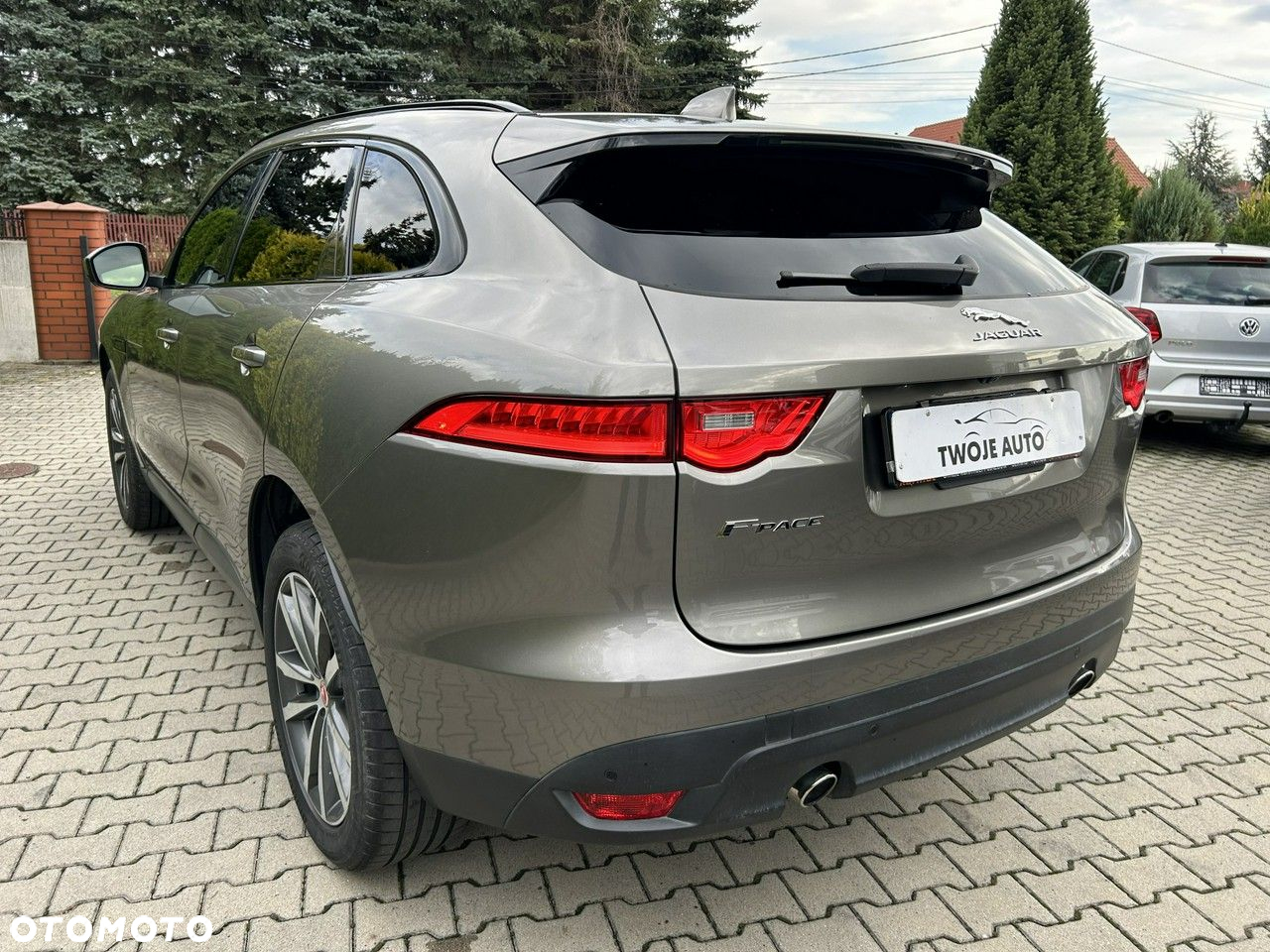 Jaguar F-Pace 2.0 i4P AWD Prestige - 4