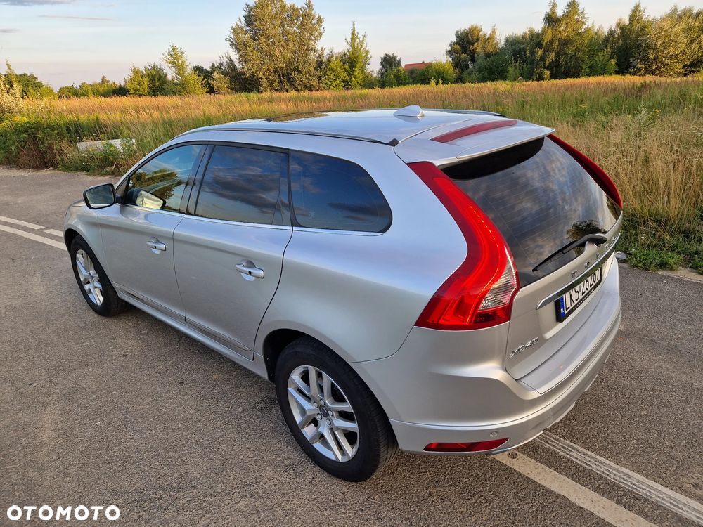 Volvo XC 60 D4 AWD Summum - 11