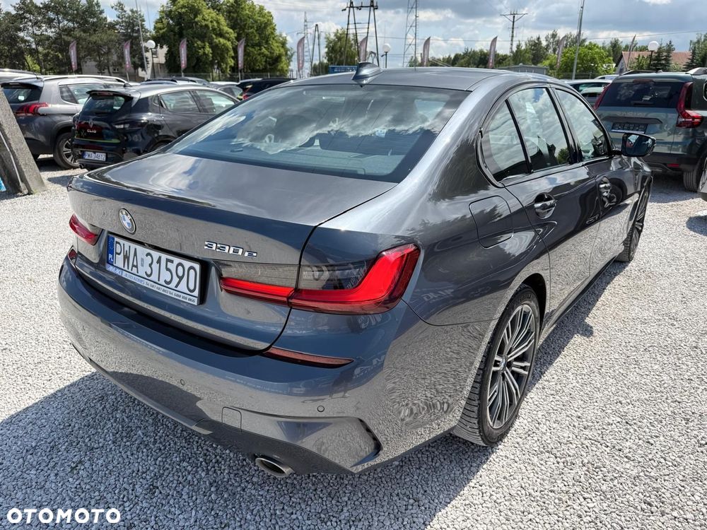 BMW Seria 3 330e M Sport sport - 6