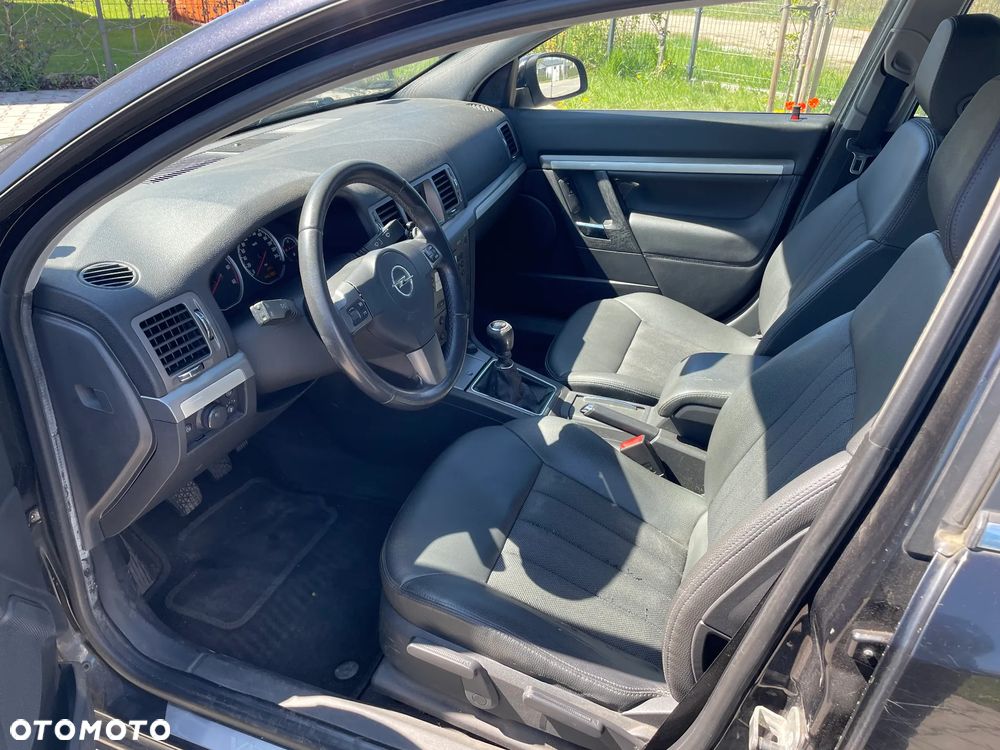 Opel Vectra 1.9 CDTI Cosmo - 9