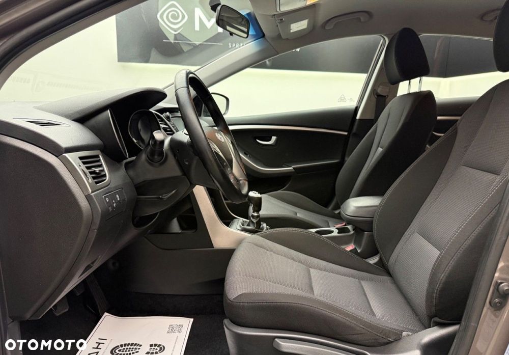 Hyundai i30 1.6 CRDI Trend - 25