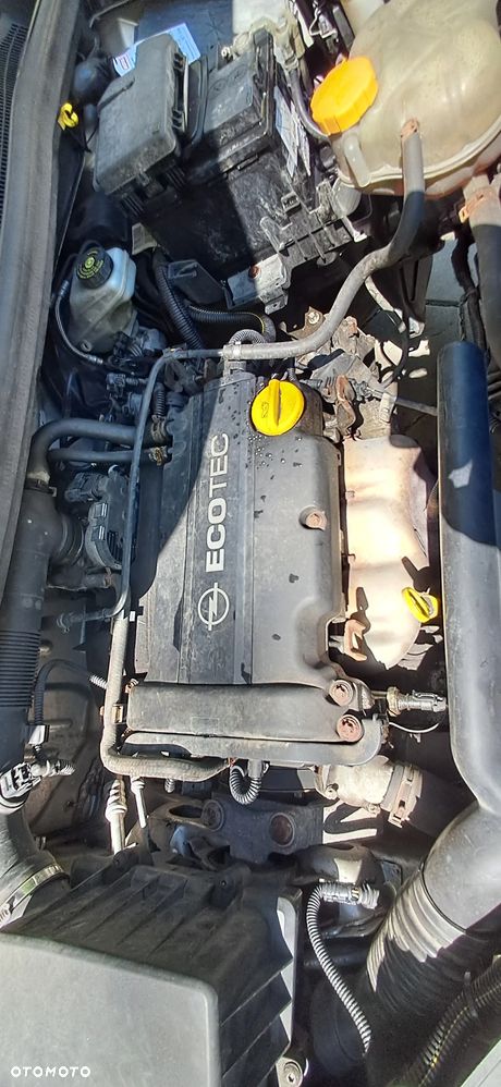 Opel Corsa 1.2 16V Enjoy - 18