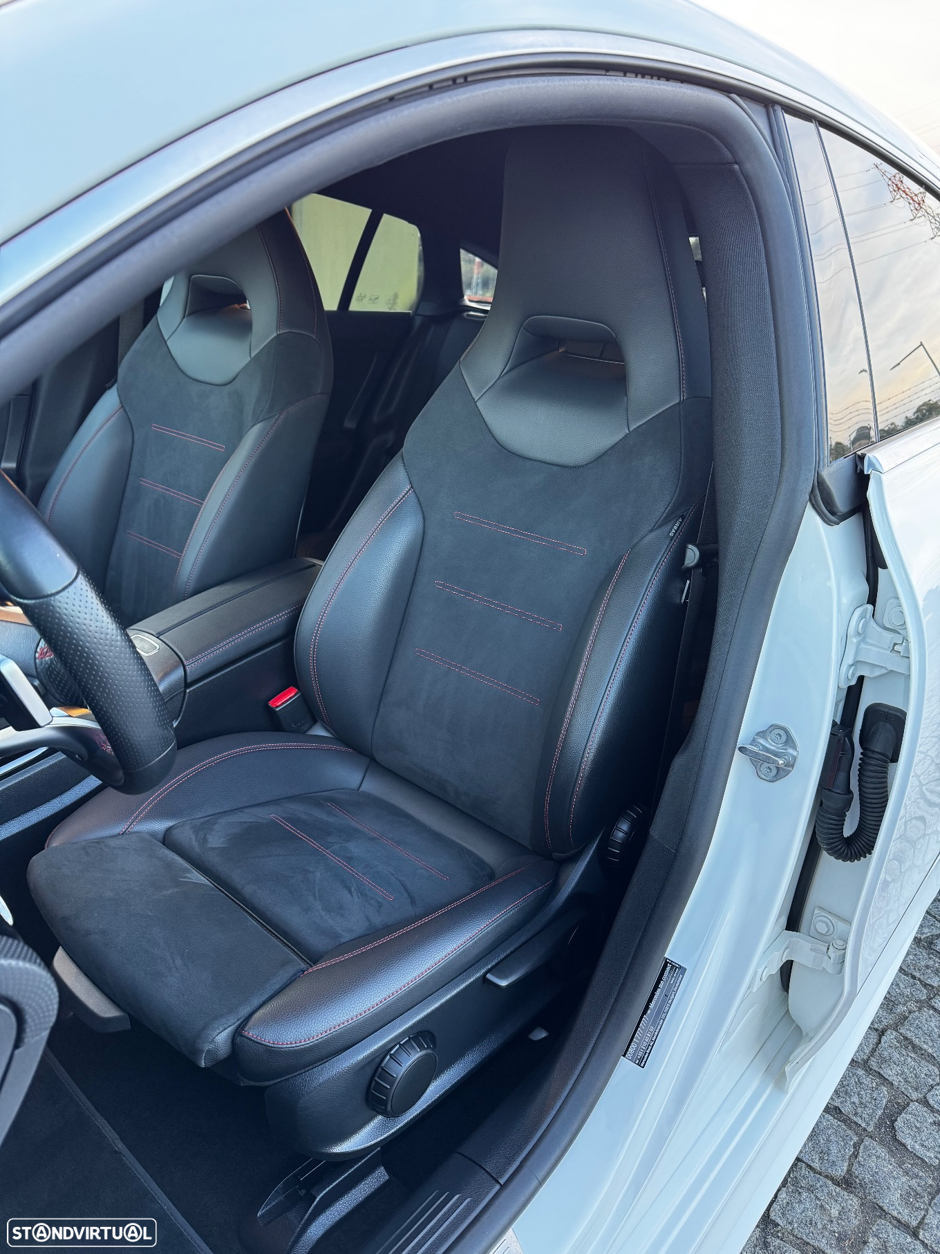 Mercedes-Benz CLA 180 d Shooting Brake AMG Line Aut. - 11