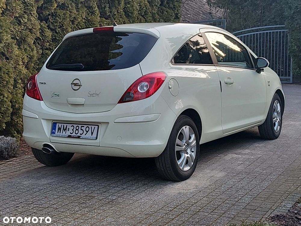 Opel Corsa 1.4 16V 150 Jahre - 34