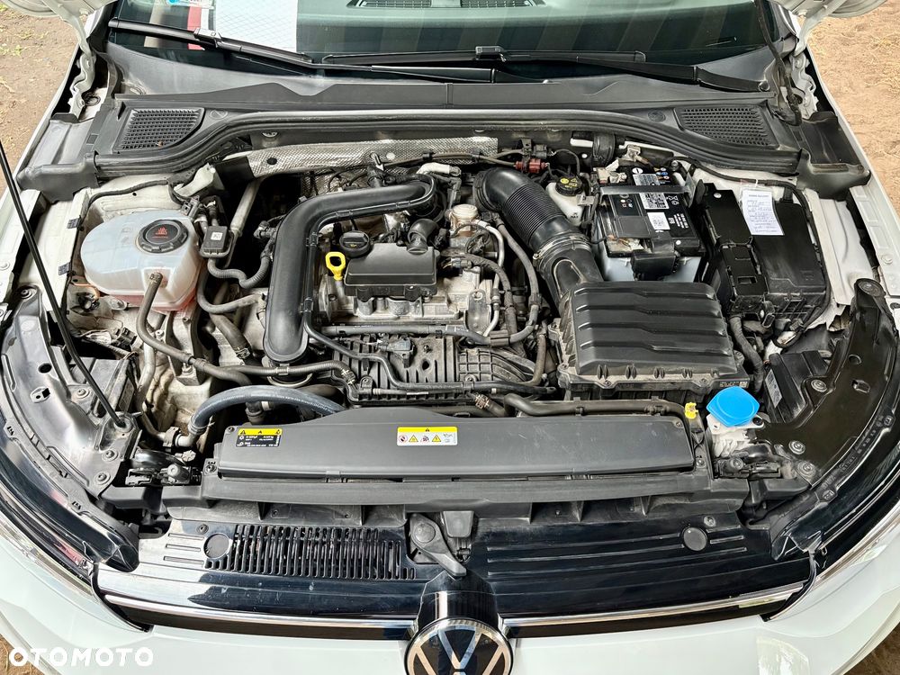 Volkswagen Golf 1.0 TSI Life - 24