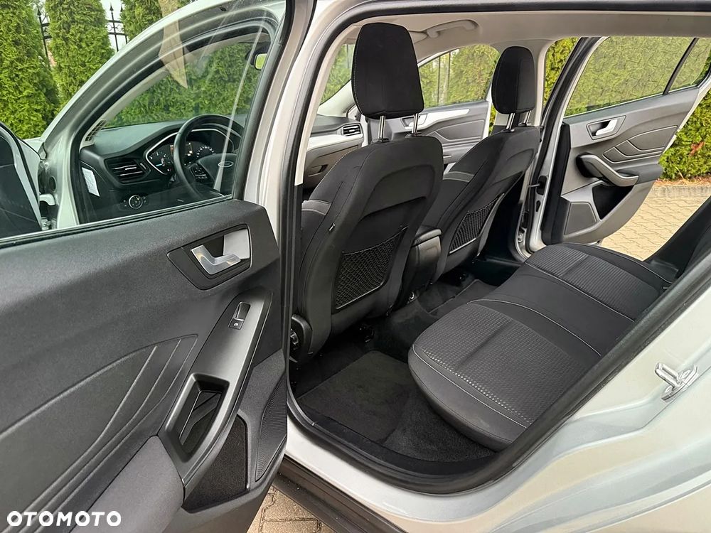Ford Focus 1.5 EcoBlue STart-Stopp-System TITANIUM - 17