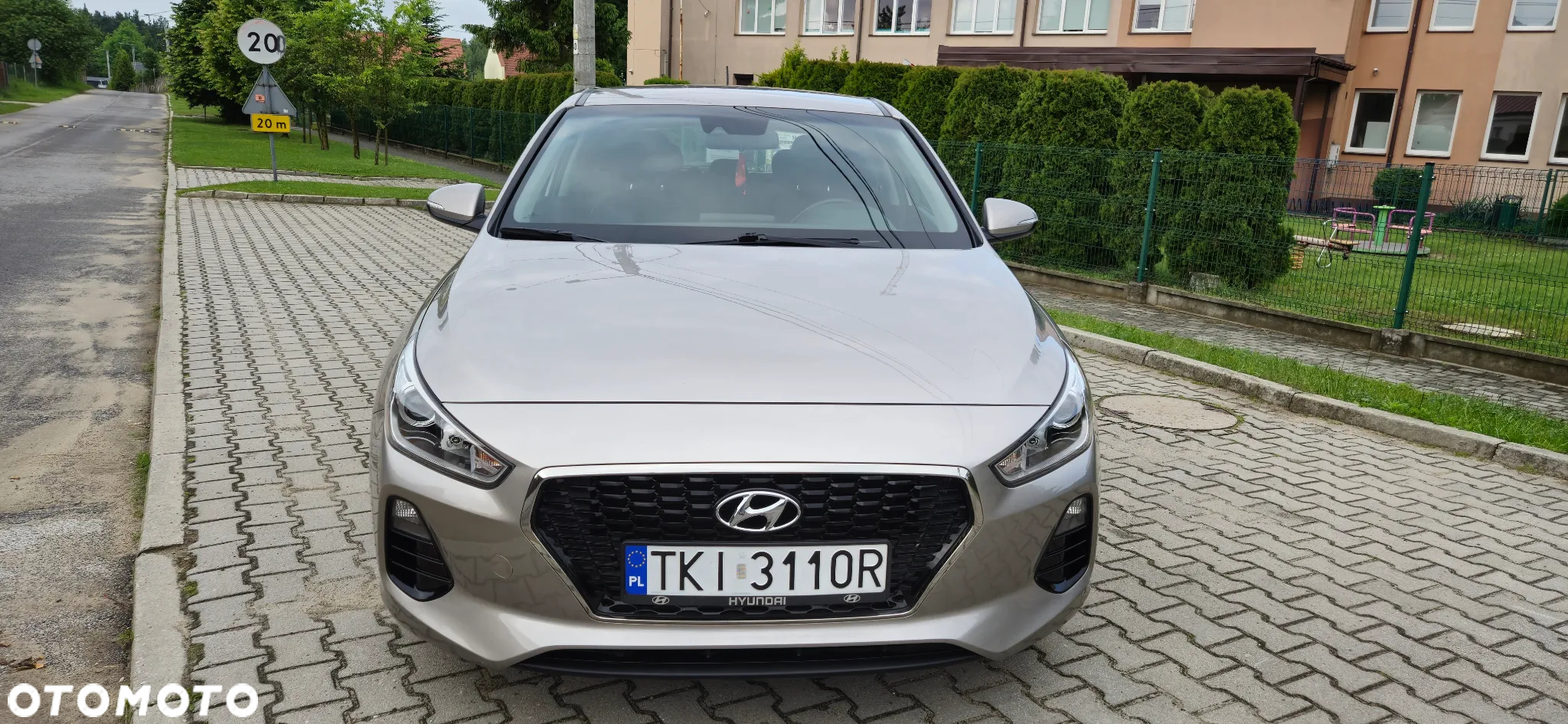 Hyundai i30 1.4 Base - 17