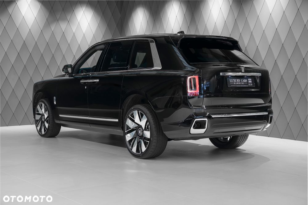 Rolls-Royce Cullinan - 5