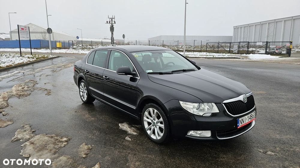 Skoda Superb 2.0 TDI Comfort DSG - 11