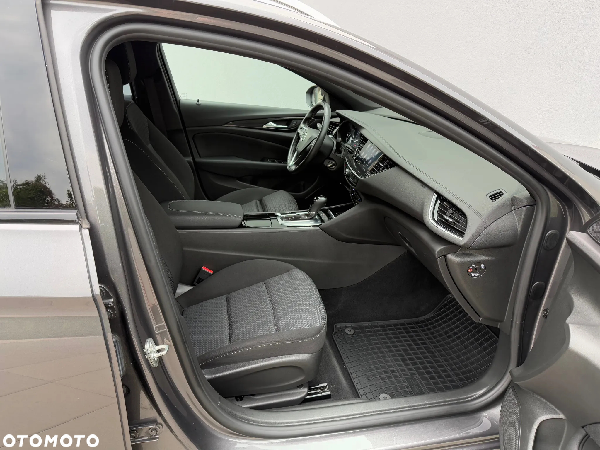 Opel Insignia 2.0 CDTI Elegance S&S - 10