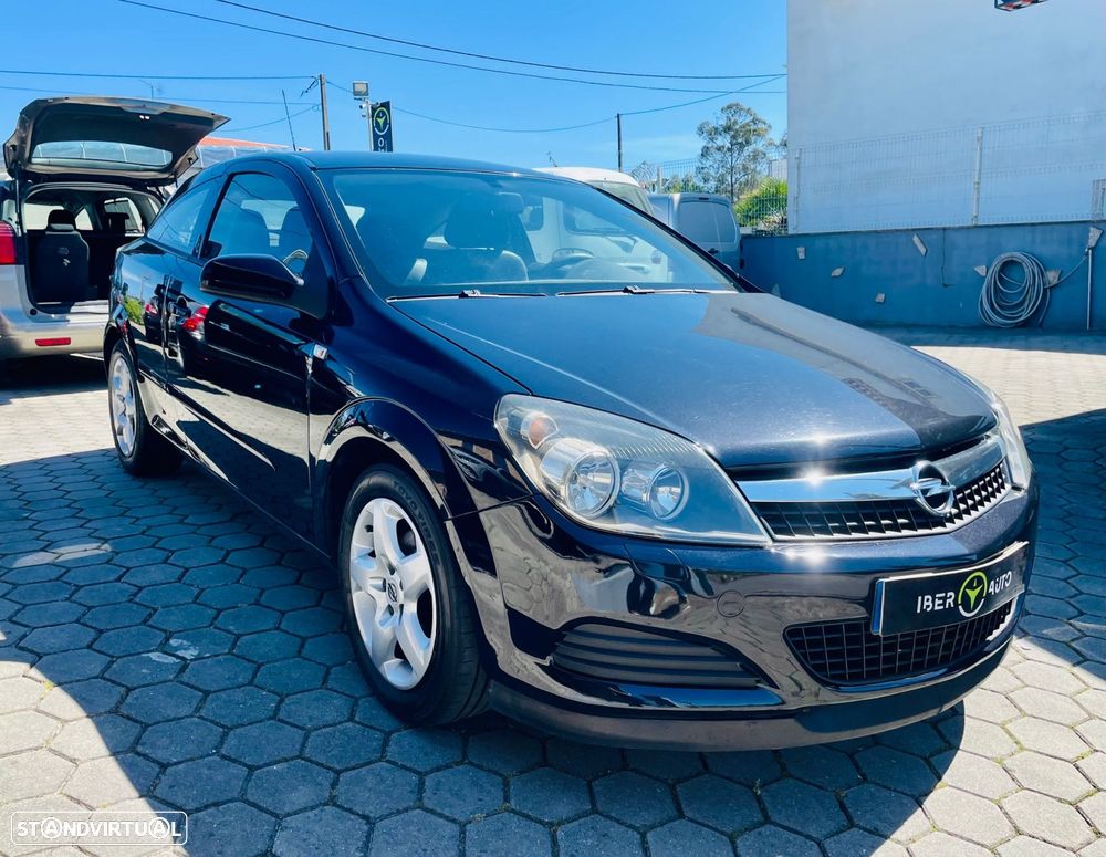 Opel Astra GTC 1.7 CDTi ecoFLEX - 1