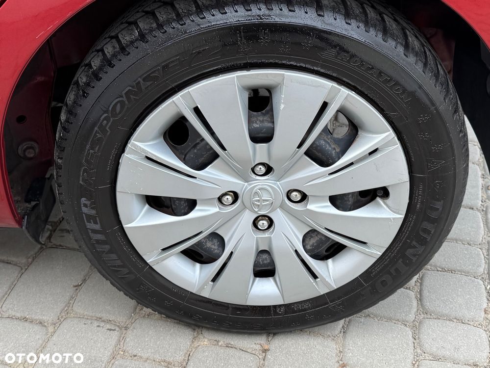 Toyota Yaris - 30